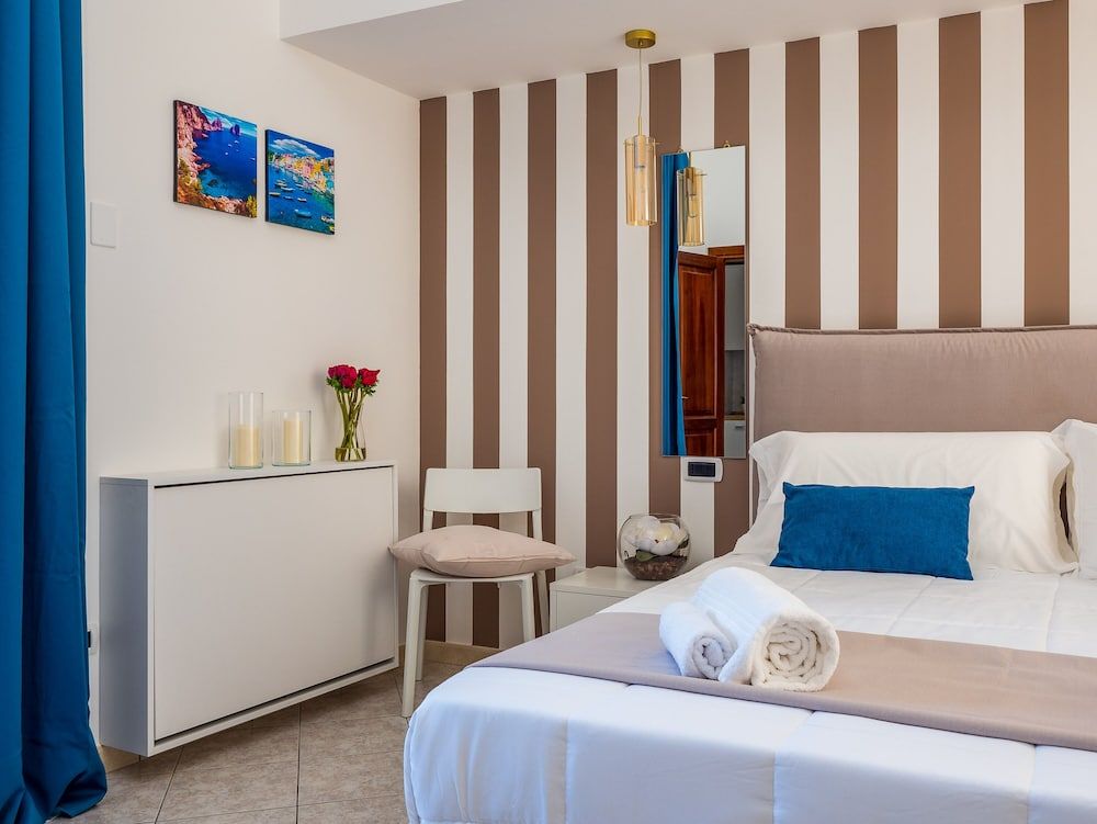 Palazzo Russo Junior Apartment