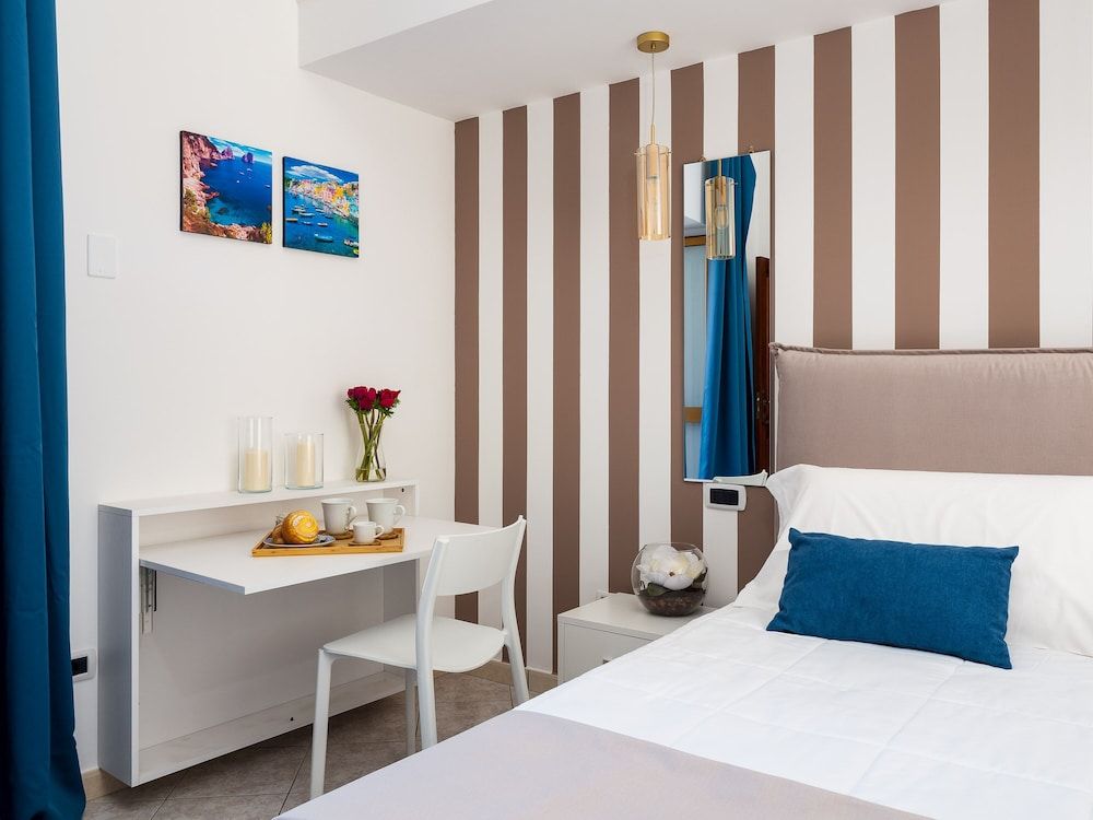 Palazzo Russo Junior Apartment 5