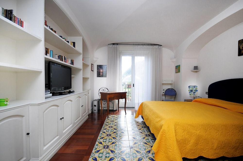 undefined Villa Angelo 7