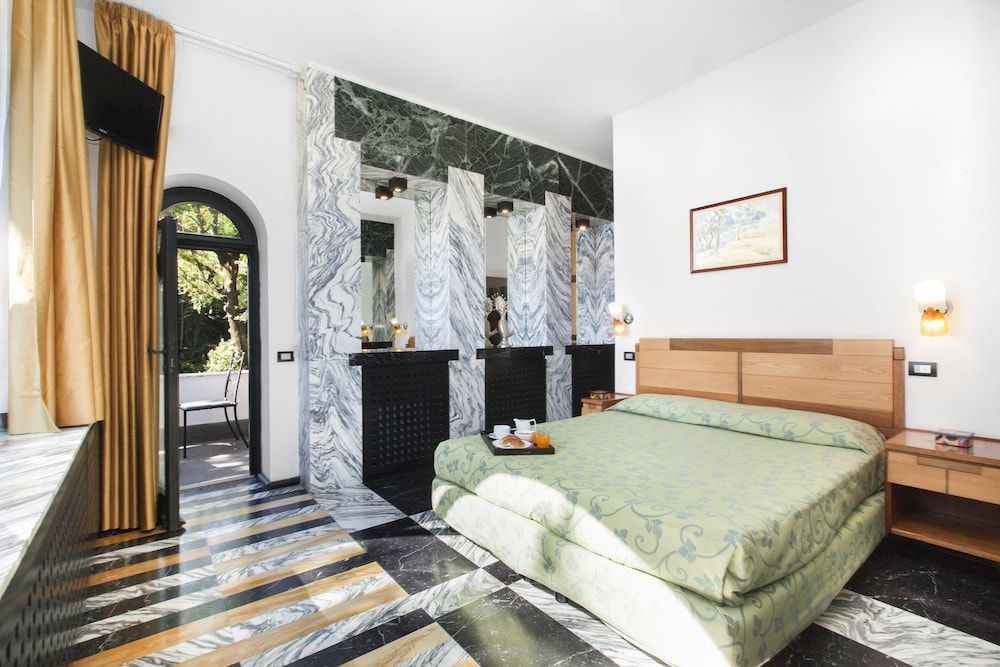 Villa La Ventana Villa, Multiple Bedrooms 2