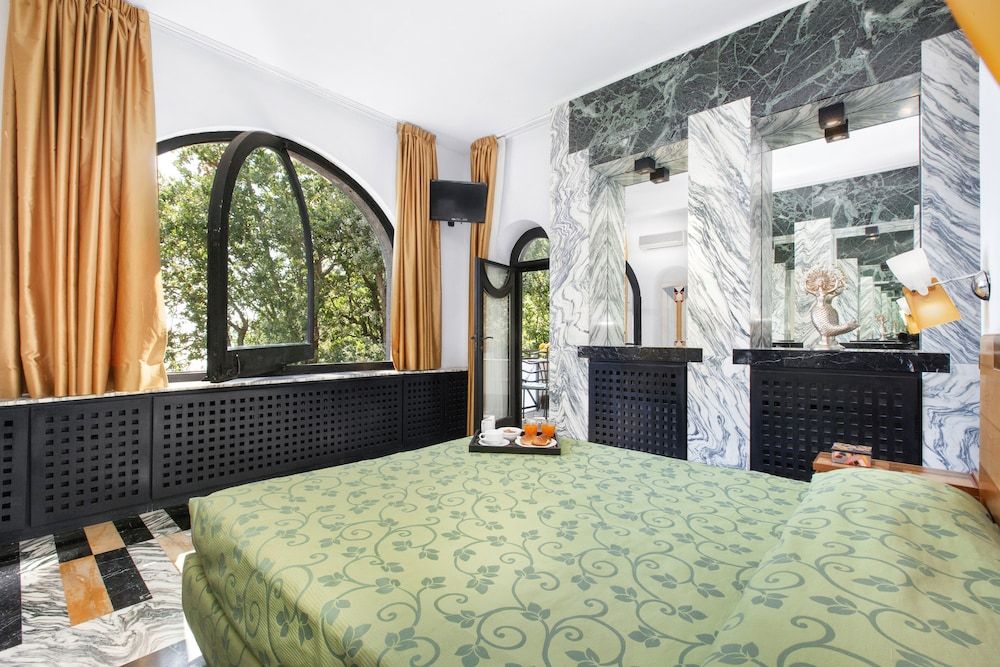 Villa La Ventana Villa, Multiple Bedrooms 5