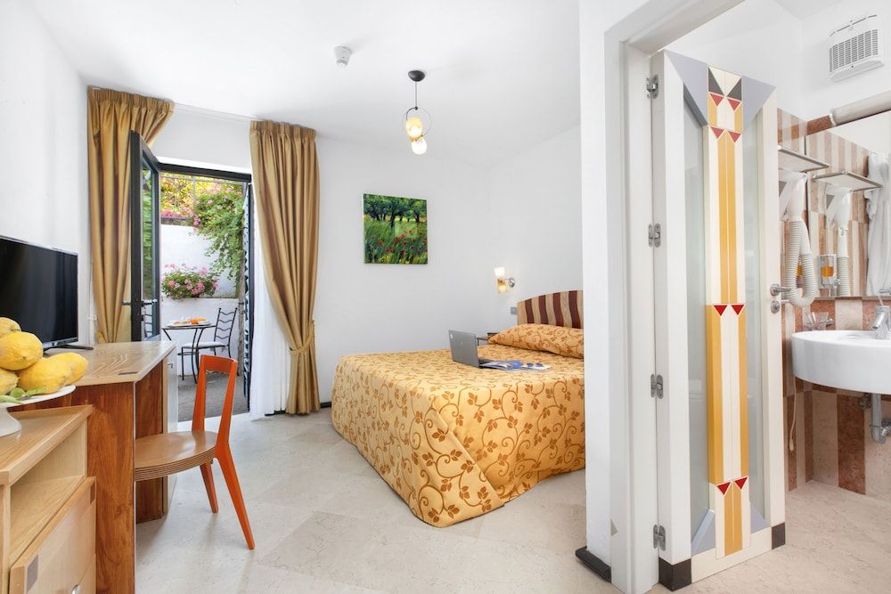 Villa La Ventana Villa, Multiple Bedrooms 15