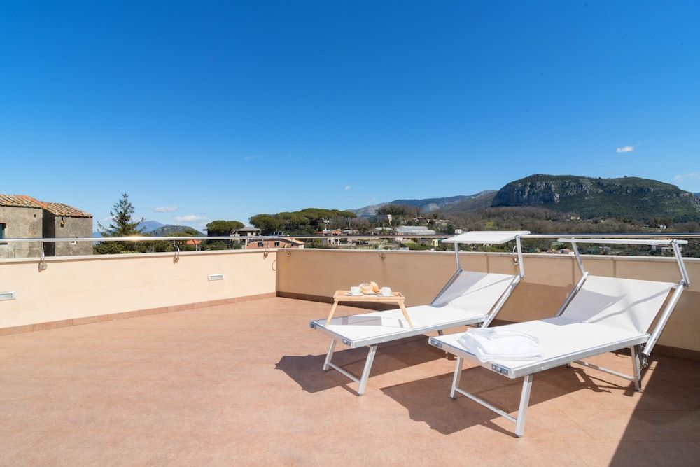 Villa La Meraviglia - Amazing sea View Villa, 3 Bedrooms, Balcony, City View 26