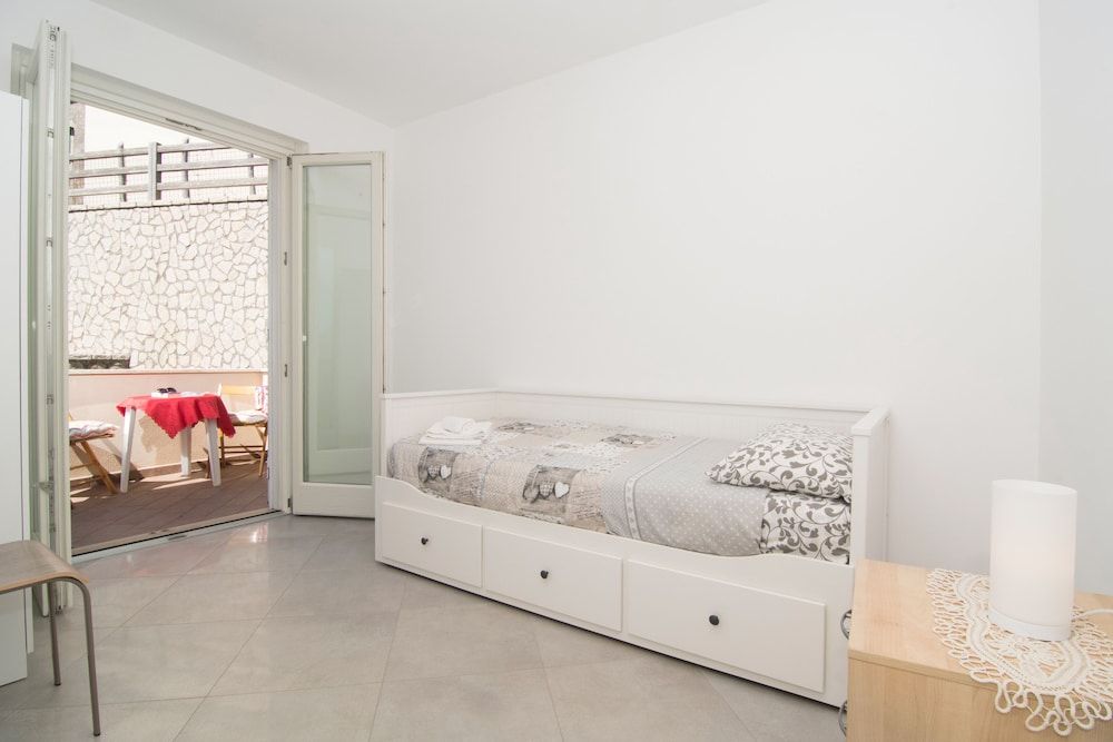 Villa La Meraviglia - Amazing sea View Villa, 3 Bedrooms, Balcony, City View 7