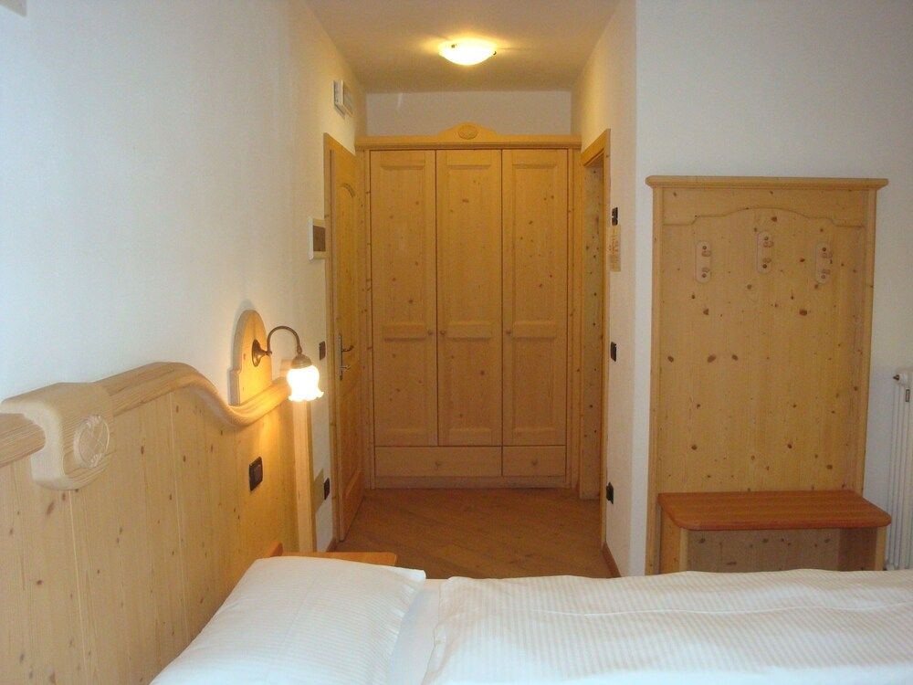 Double or Twin Room, Mountain View