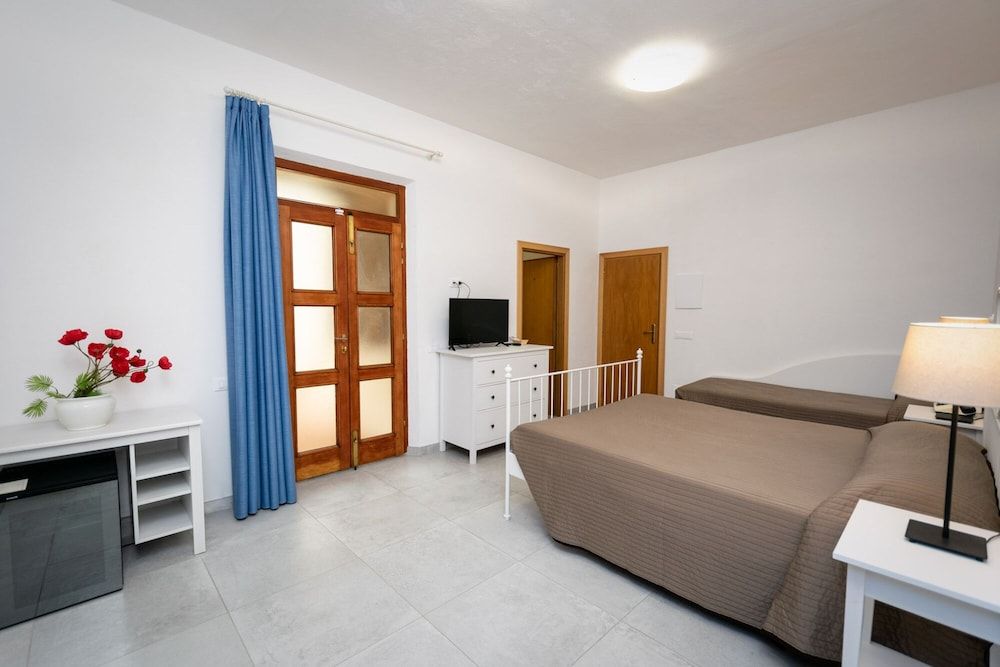 Standard Triple Room, Balcony