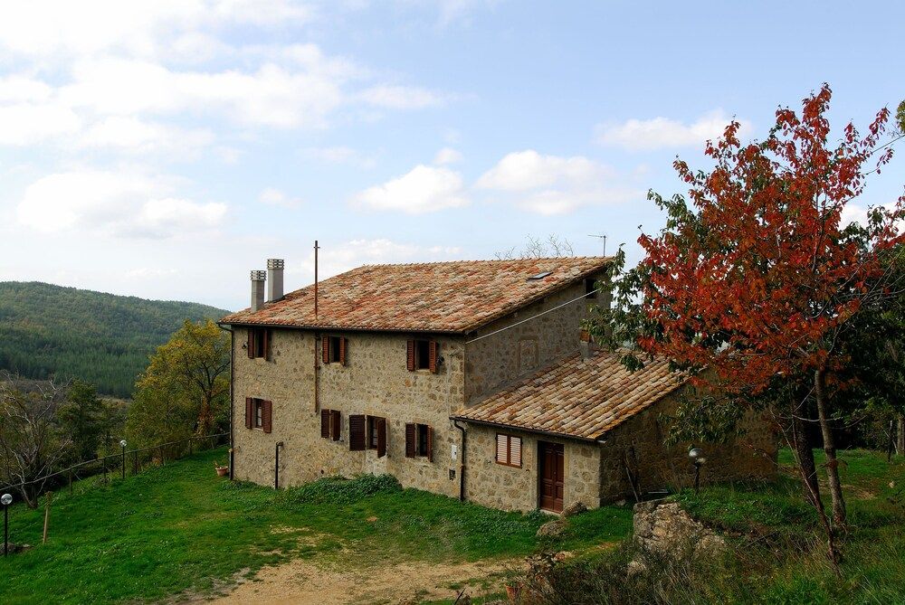 Apartment, 2 Bedrooms, Smoking, Fireplace
