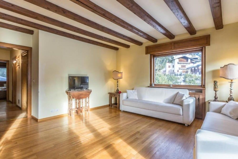 undefined Cortina - Shortholidays 9