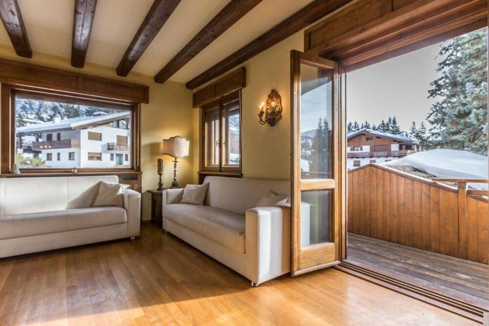 undefined Cortina - Shortholidays 8