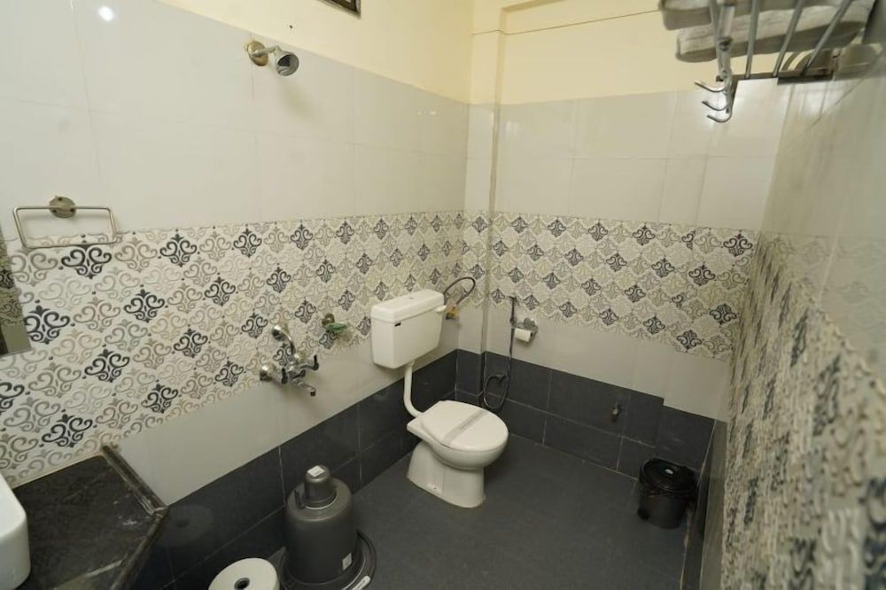 Wanderlust Resort Mountain View Room 2