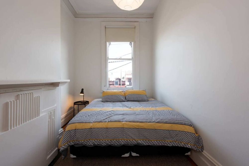 Basic Apartment, Multiple Beds