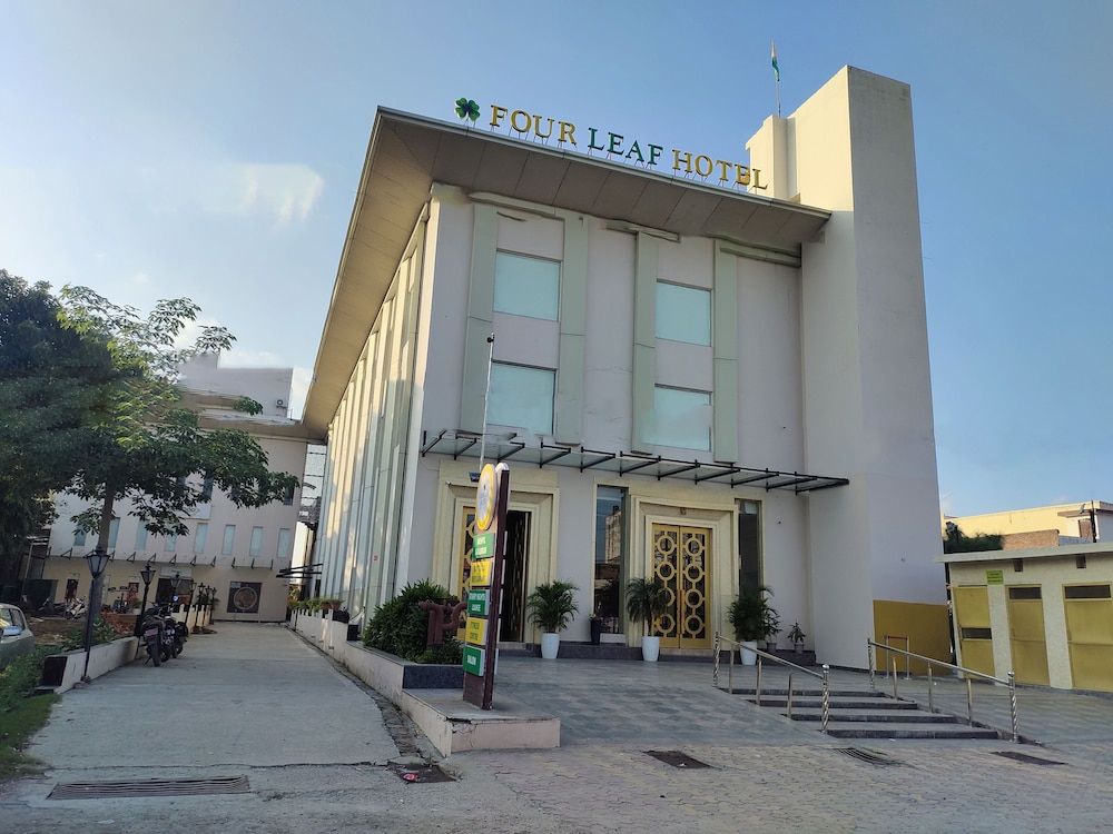 Four Leaf Hotel