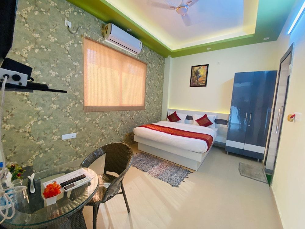 Crescent Inn Executive Room 20