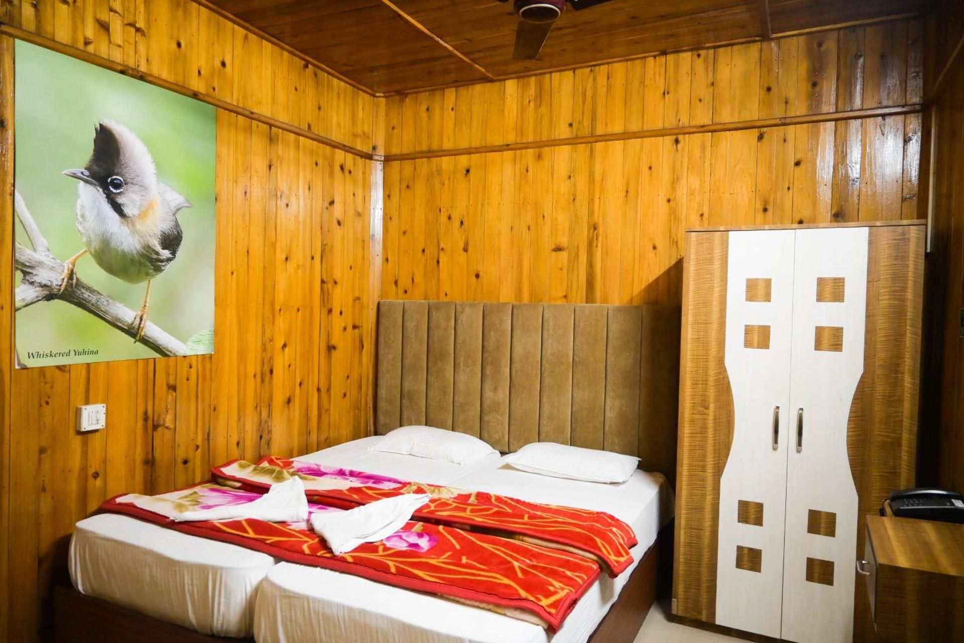 Deluxe Double or Twin Room
