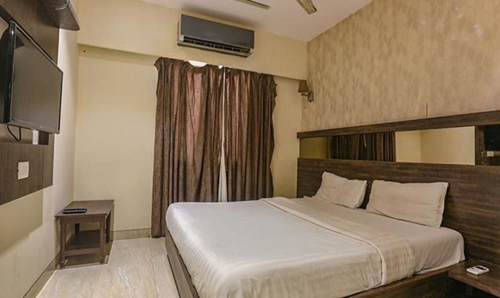 undefined Fabhotel Shivani Residency 10