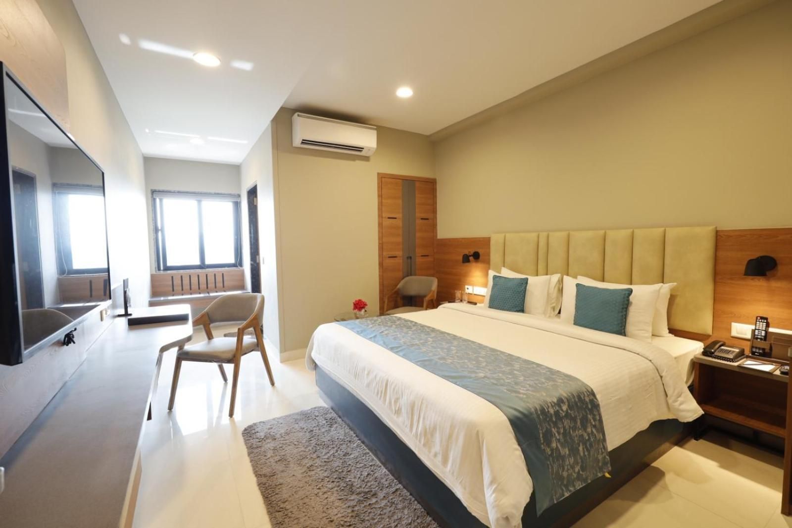 Fortune Statue of Unity, Ekta Nagar - Member ITC's Hotel Group Deluxe Room 7