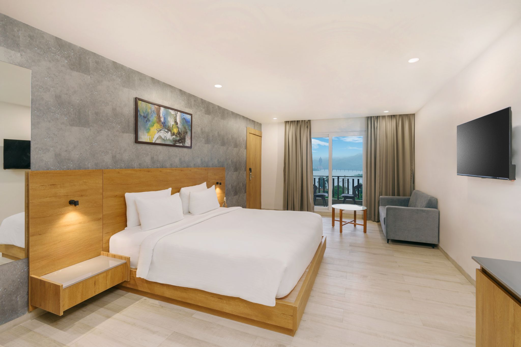 Suite Room - Statue View with Balcony