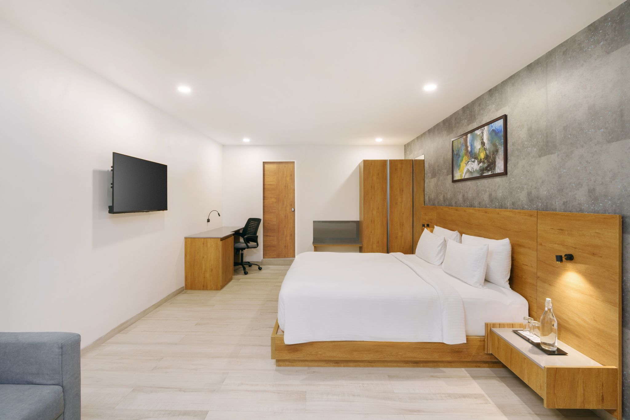 Suite Room - Statue View with Balcony