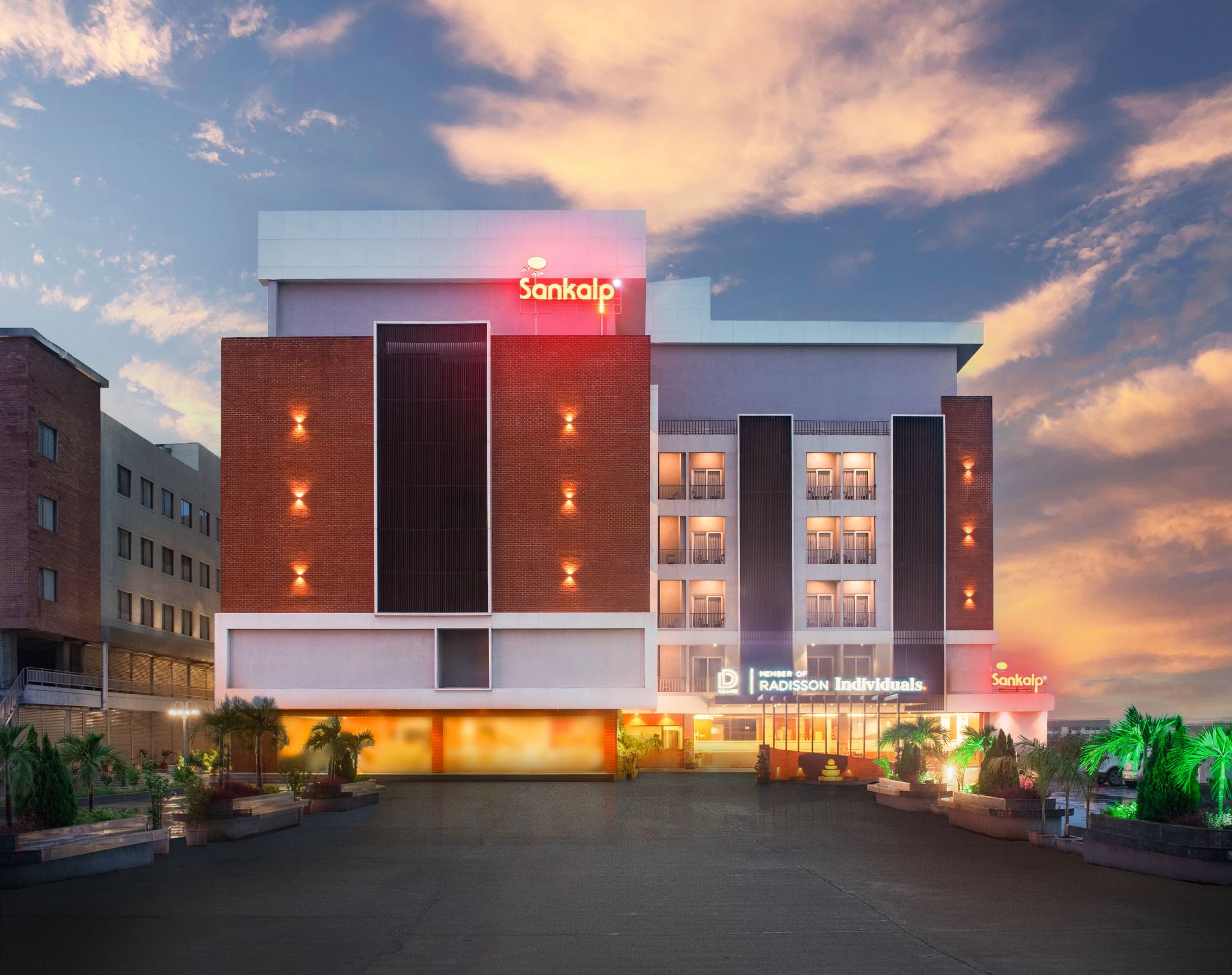 undefined D Square Statue Of Unity Kevadia, A Member of Radisson Individuals 6