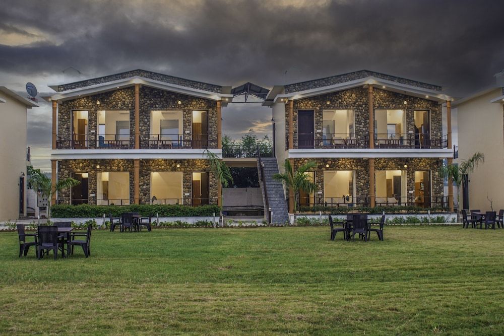 undefined GREEN RETREAT RESORT