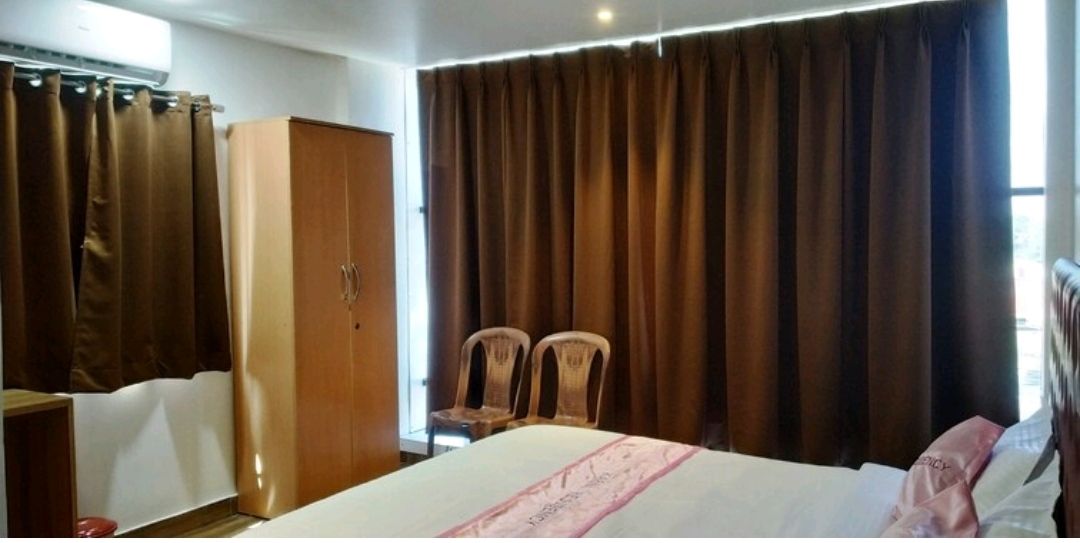 Deluxe AC Room