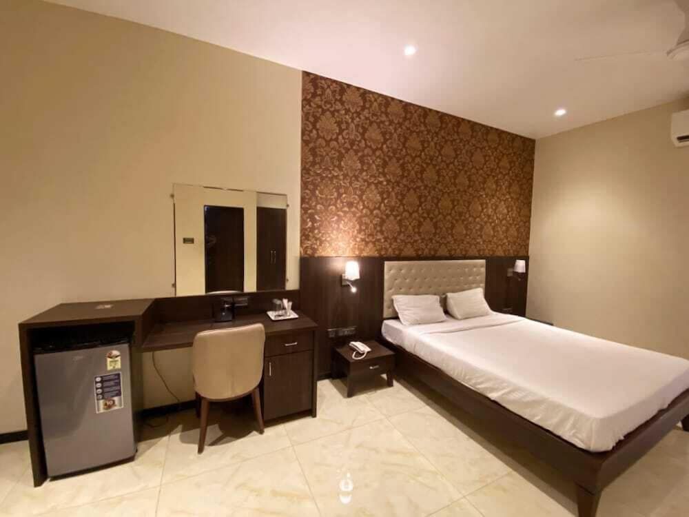 Hotel Shubham Inn Standard Room 6