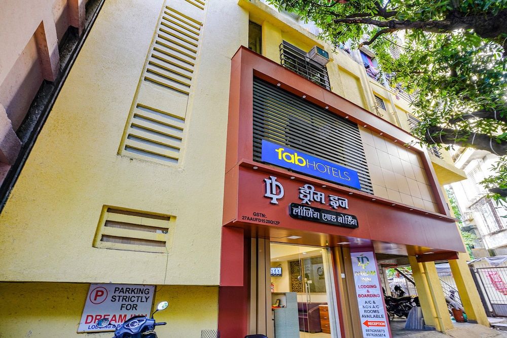 Fabhotel Dream Inn