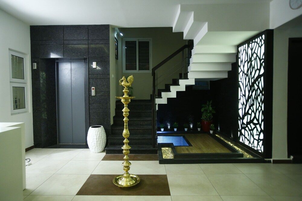 undefined VEDHASSTAY 5