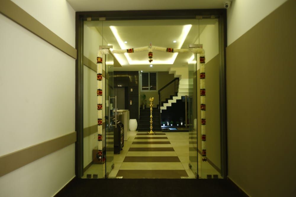 undefined VEDHASSTAY 4