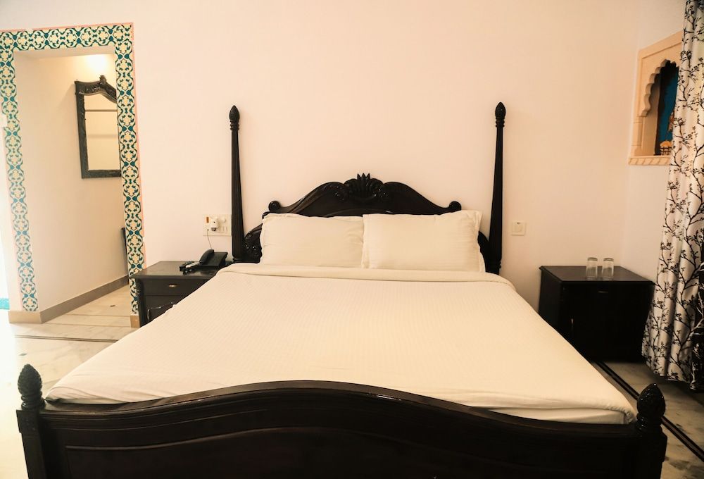 Ranakpur Hill Resort Superior Double Room 2