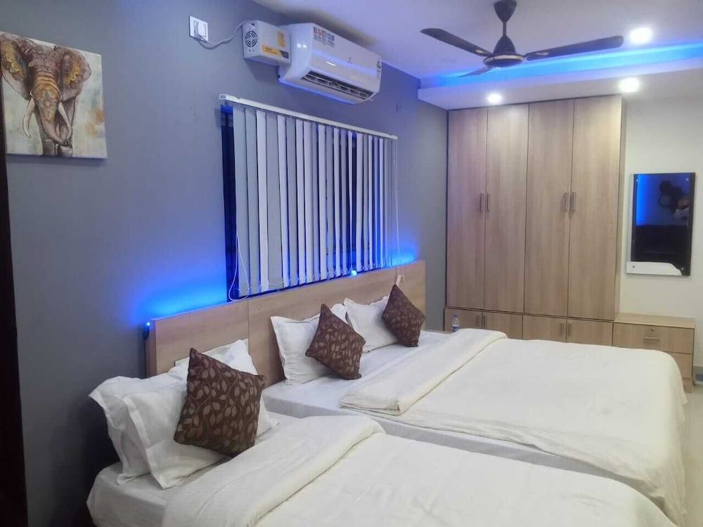 Luxury Suite, 1 Bedroom, Non Smoking, Private Bathroom