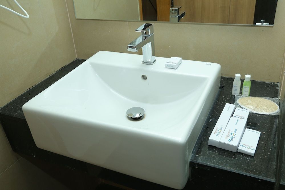 Misty Ocean-A Bergamont Group of Hotels Deluxe Room, 2 Twin Beds 4