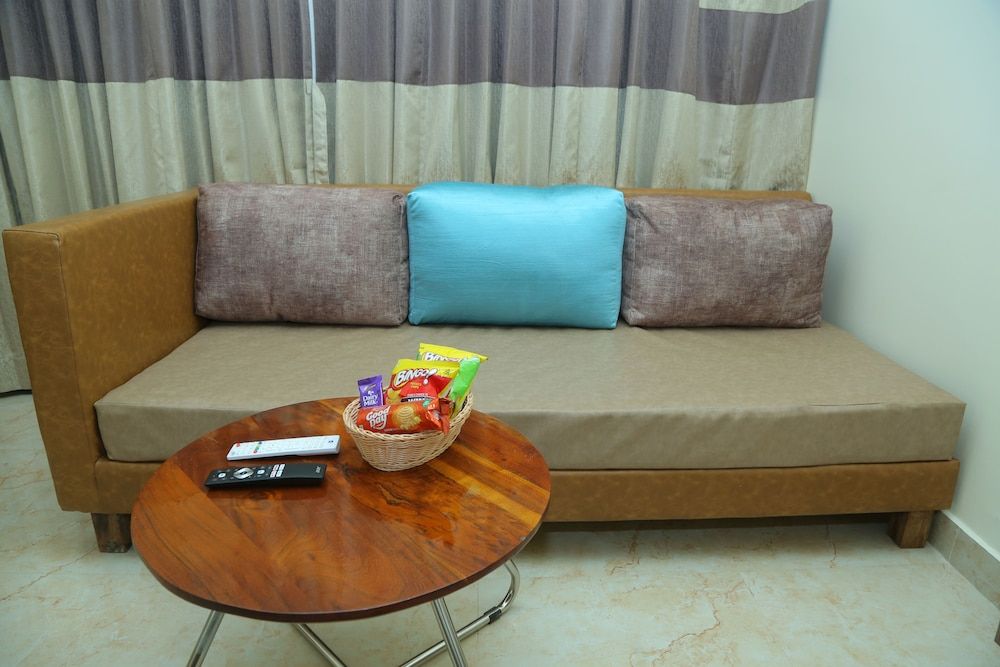 Misty Ocean - A Bergamont Group of Hotels Luxury Room 14