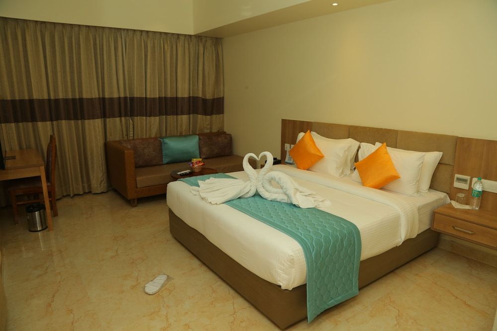 Misty Ocean - A Bergamont Group of Hotels Luxury Room 3