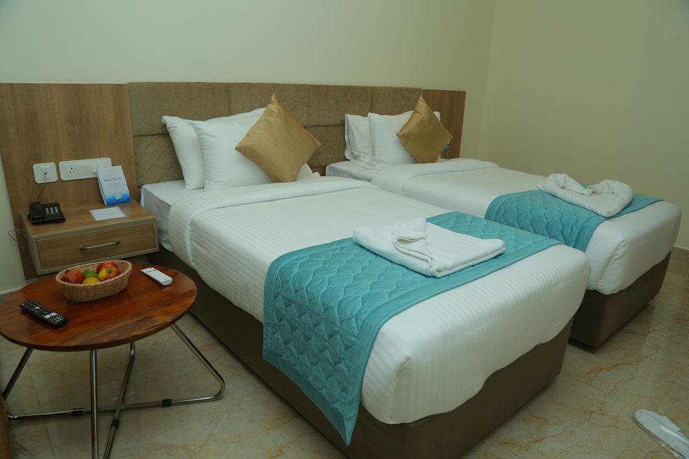 Misty Ocean-A Bergamont Group of Hotels Deluxe Room, 2 Twin Beds 8