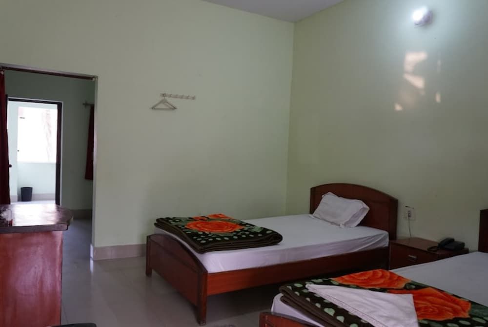 undefined Goroomgo Diamond Plaza Rajgir 9