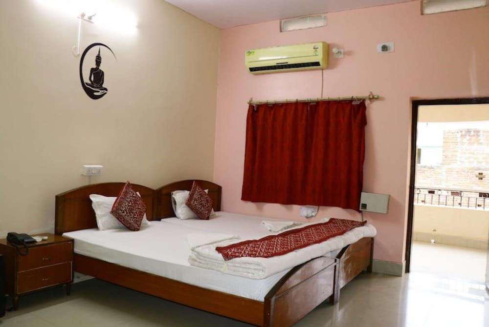 undefined Goroomgo Diamond Plaza Rajgir