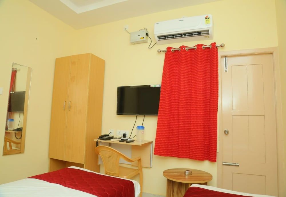 GP Residency Deluxe Double Room