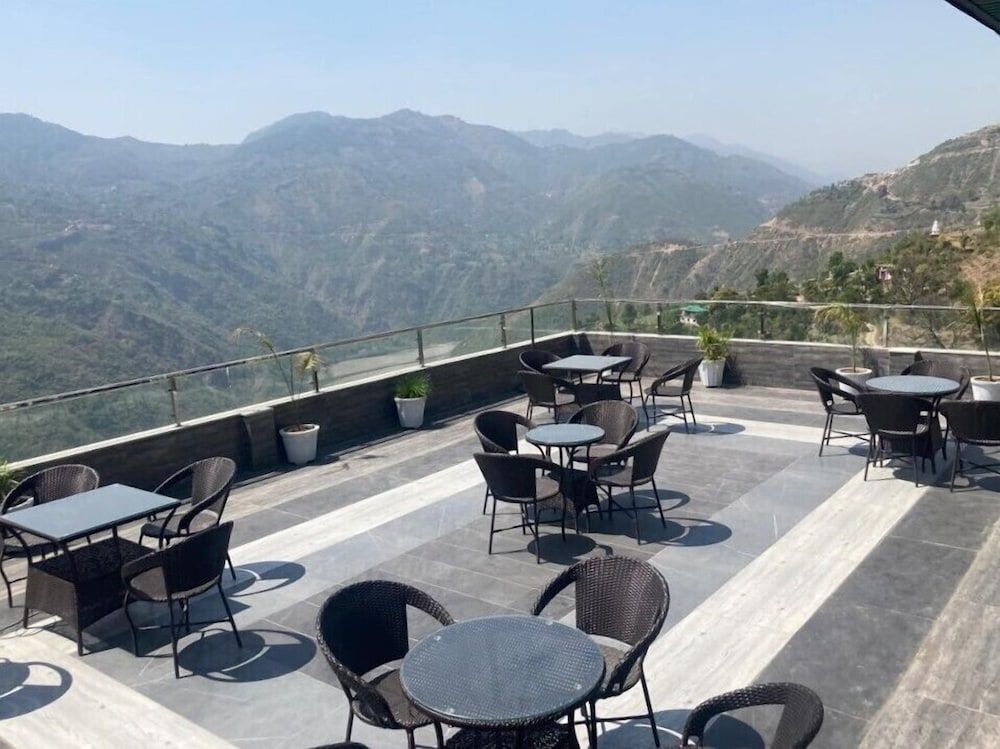 P.Vee Resort