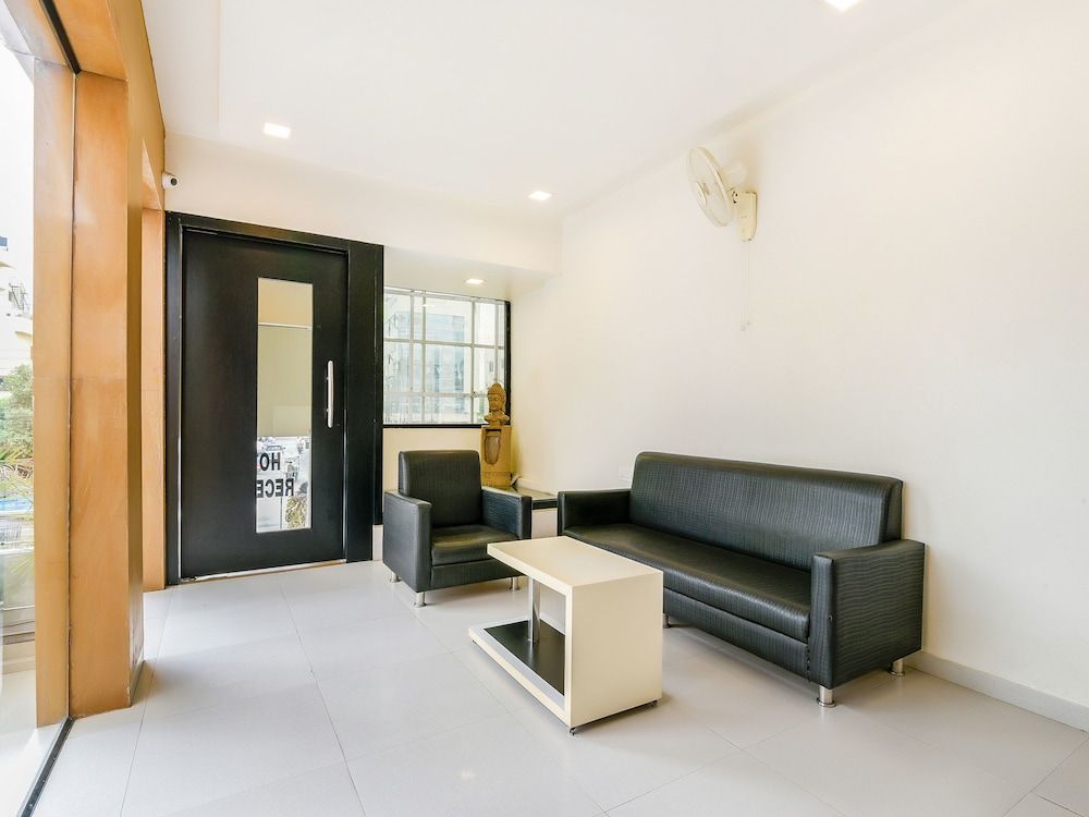 undefined OYO 7057 Global Inn 7