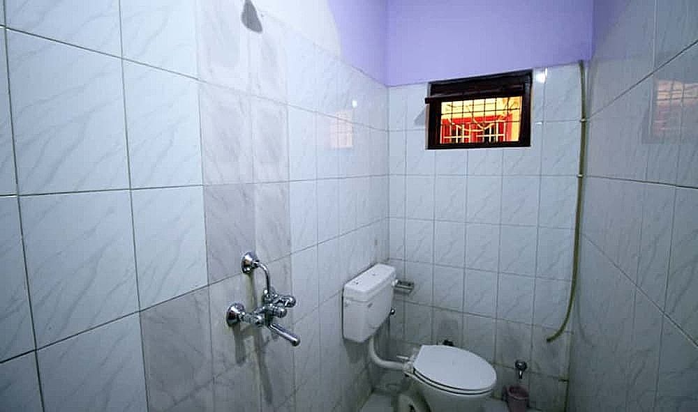 Goroomgo Gopal Agra Deluxe Double Room, City View 5