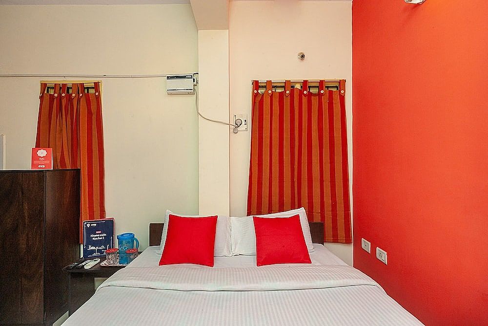 OYO 26936 Adhithya Inn Double Room, 1 Double Bed 2