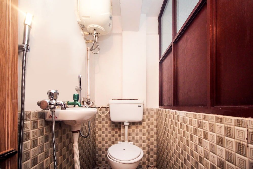 OYO 6519 Batasia Loop Standard Room 2