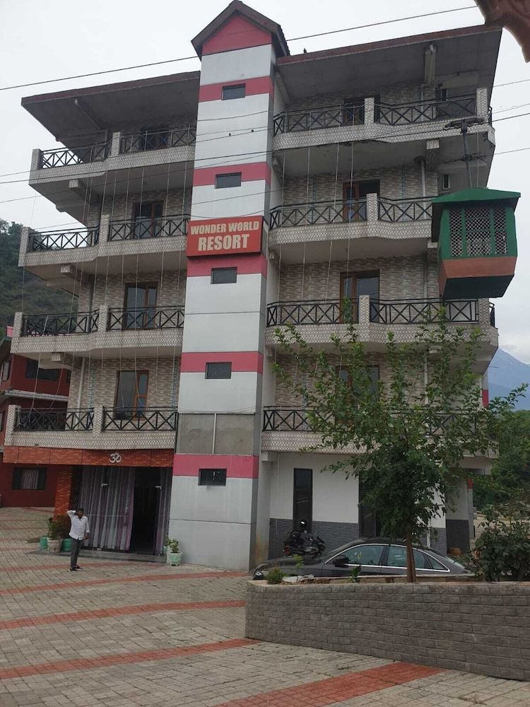 undefined Wonder World Resort