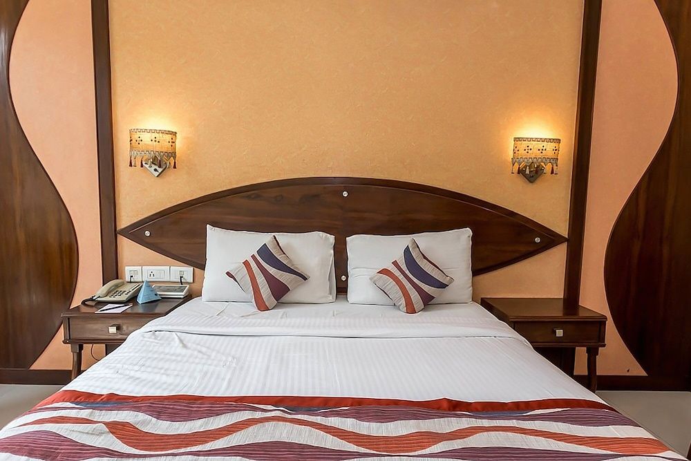 undefined Fabhotel Shubhangan 8