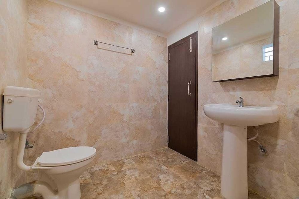 undefined Royal Vista 10