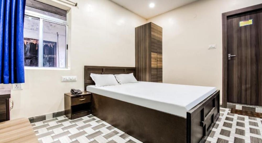 Deluxe Double Room, City View