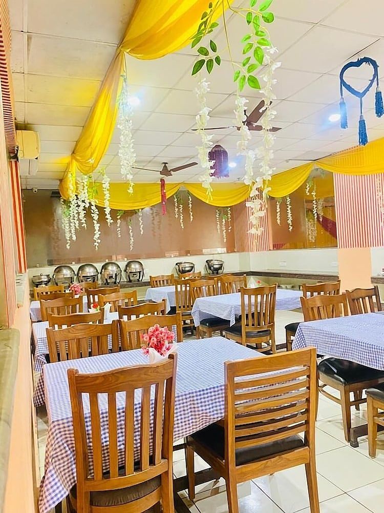 undefined Hotel Radient Casa 6