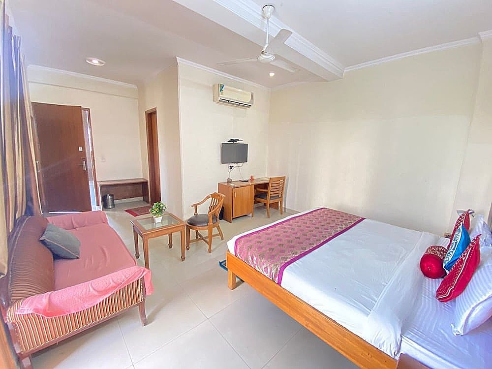 Hotel Radient Casa Deluxe Room 5