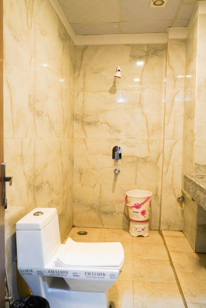 Roomshala 024 Luxury Stays Sector 12 Deluxe Double Room 12